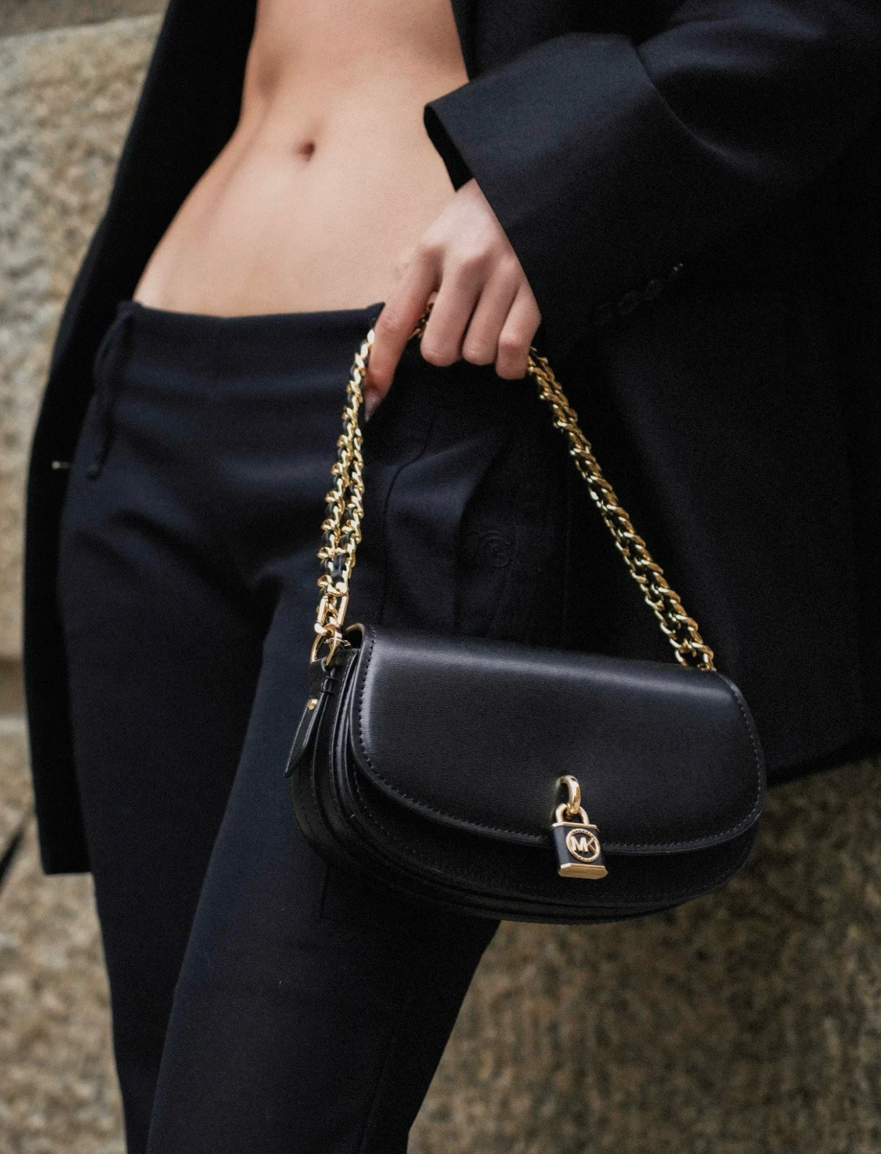TÚI ĐEO CHÉO NỮ MICHAEL KORS MILA SMALL LEATHER SHOULDER BAG 30F3GIMM1L 11