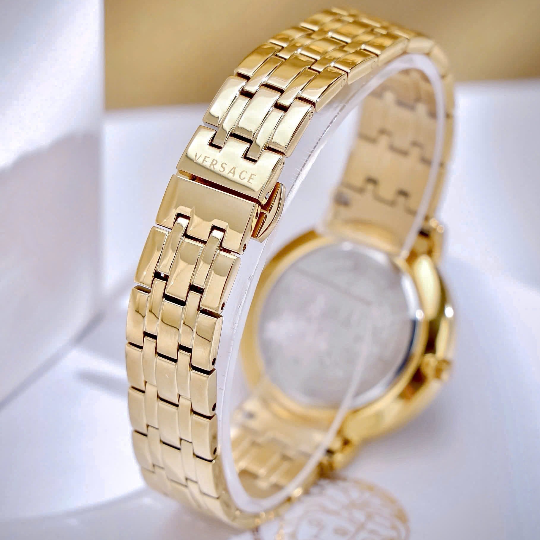 Đồng hồ đeo tay nữ Versace V-Eternal Lady Bracelet Watch VEJL00722 14