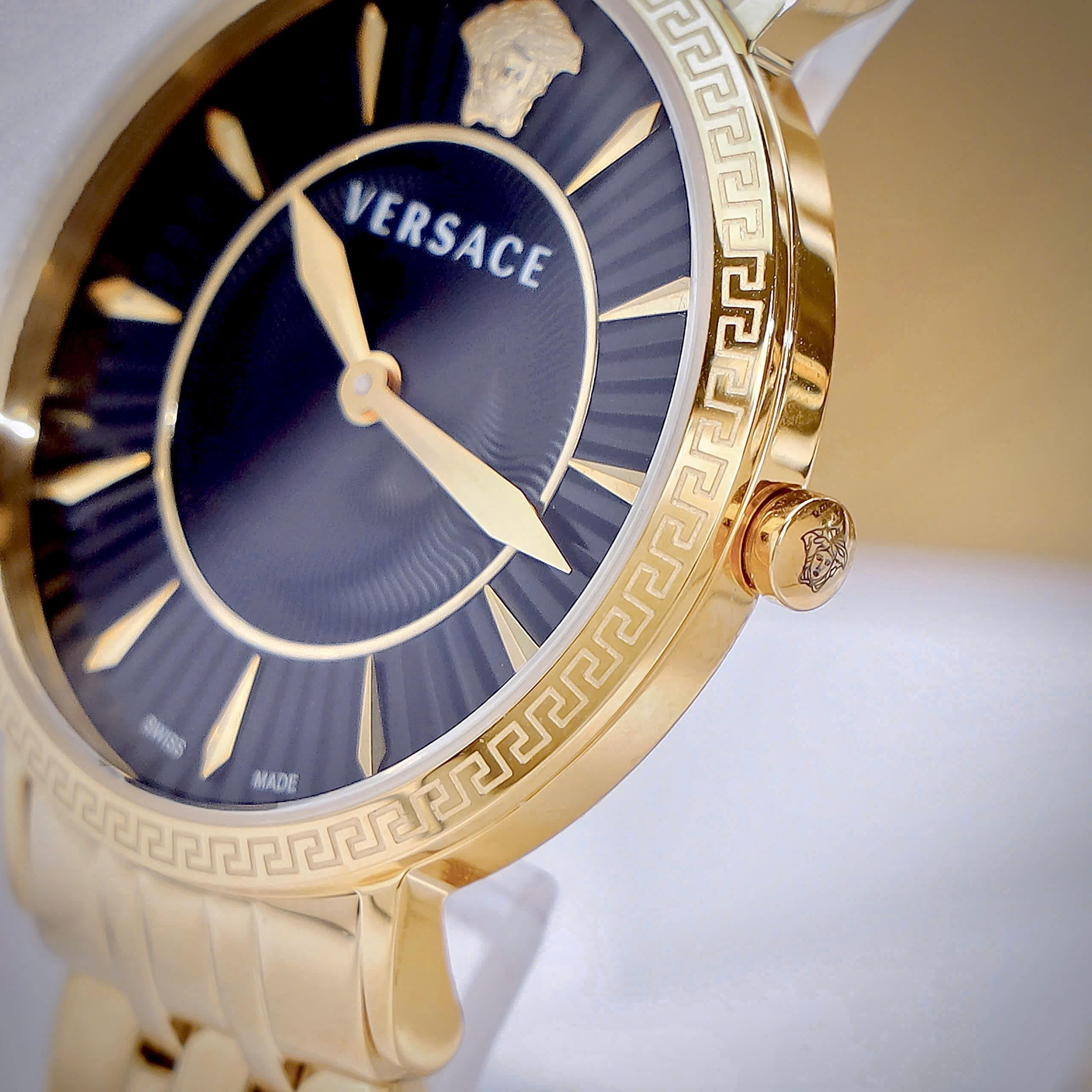 Đồng hồ đeo tay nữ Versace V-Eternal Lady Bracelet Watch VEJL00722 15