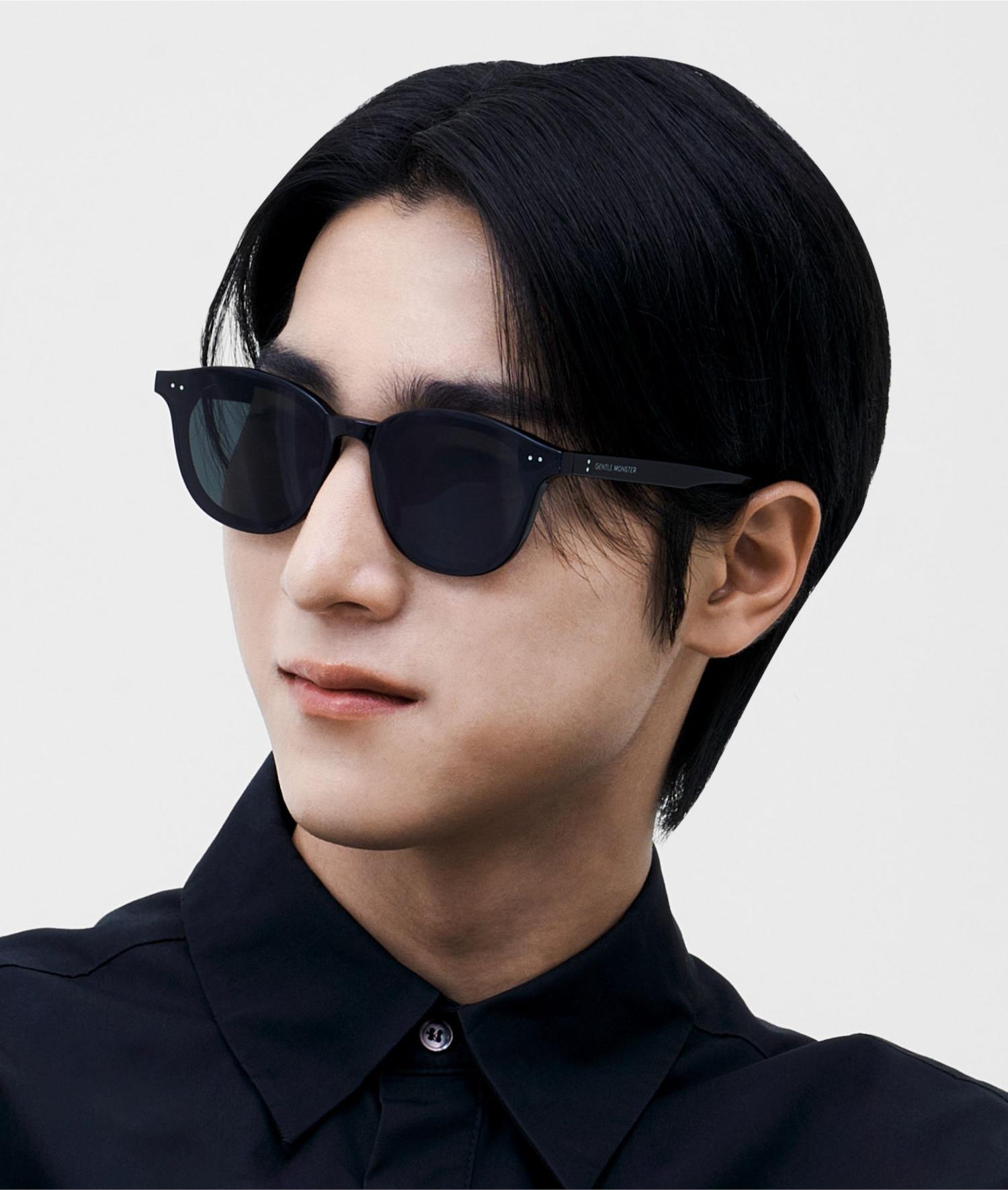Kính mát Gentle Monster Lang 01 Black Lenses Round Acetate Frame 26