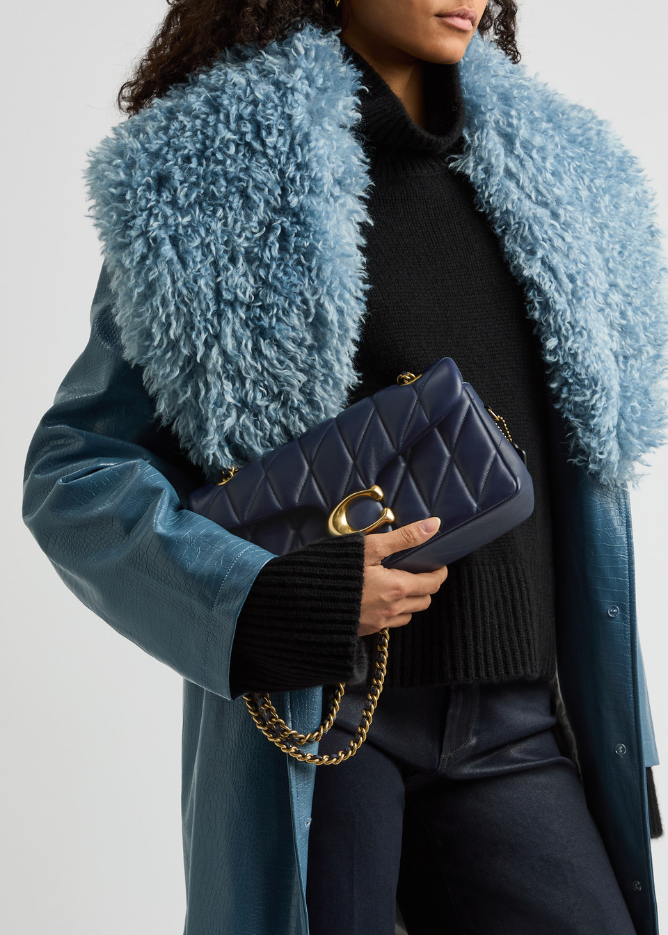 Túi đeo chéo Coach Tabby 26 Quilted Leather Shoulder Bag Dark Navy 2