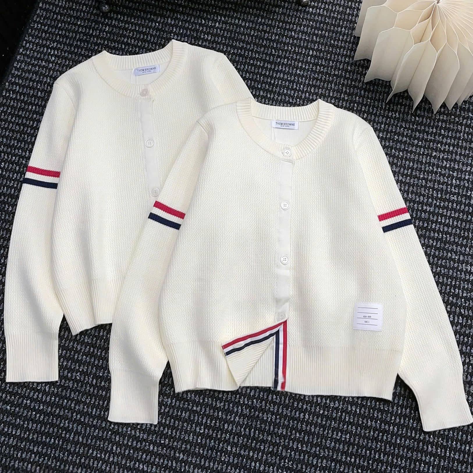 Áo khoác len nữ tay dài Thom Browne 3