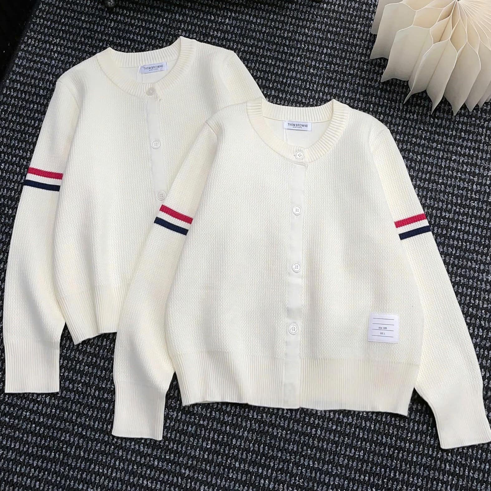Áo khoác len nữ tay dài Thom Browne 6