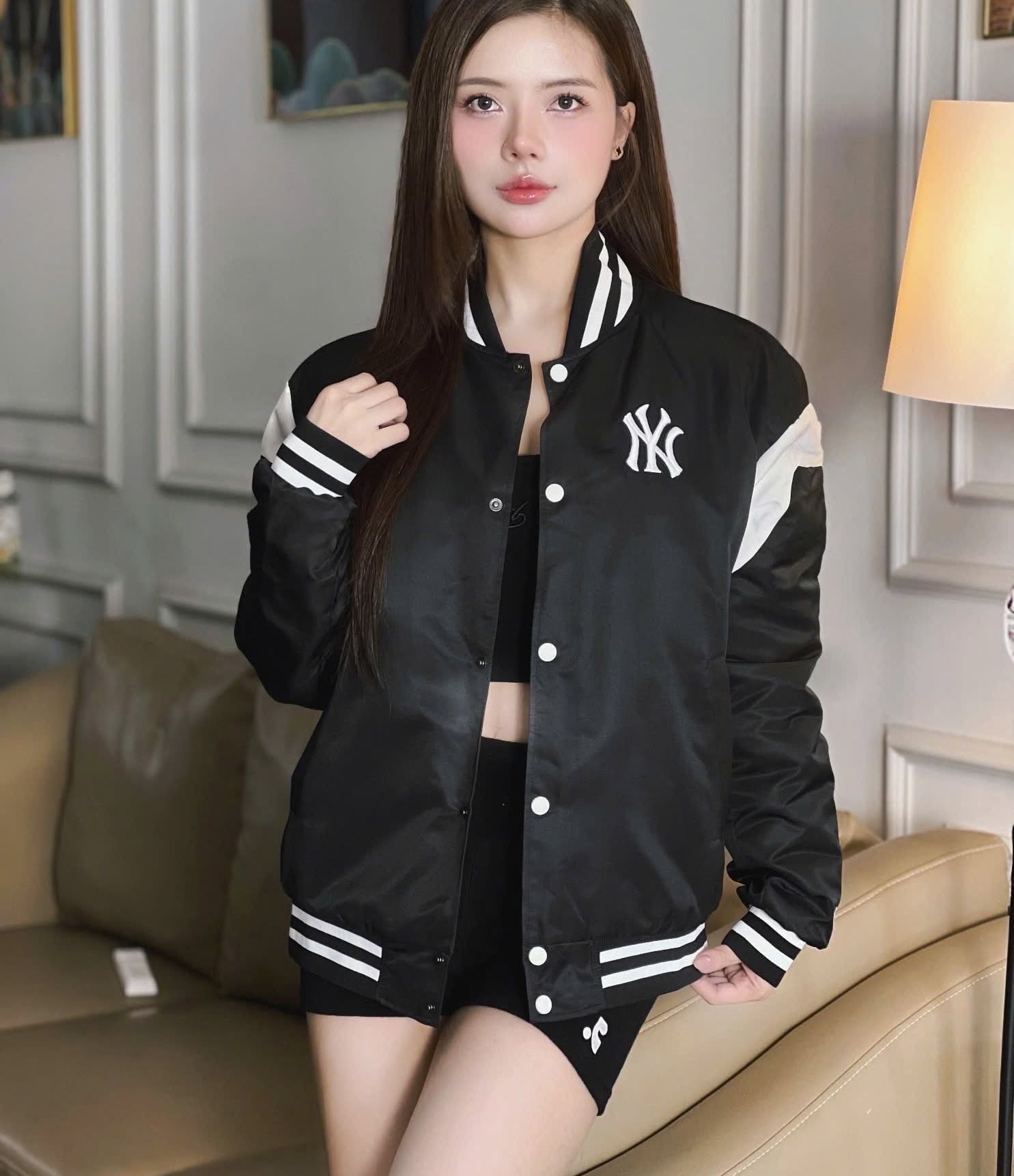 Áo Khoác unisex Bomber New Era Yankees Varsity Jacket Black 2