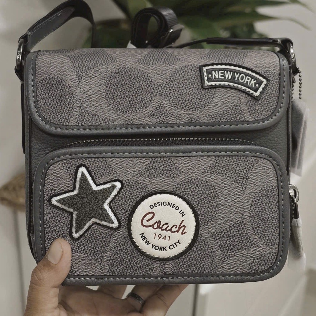 Túi đeo chéo Coach Nam Sullivan Flap Crossbody Bag in Maxi Signature Canvas with Patch CCG29 7