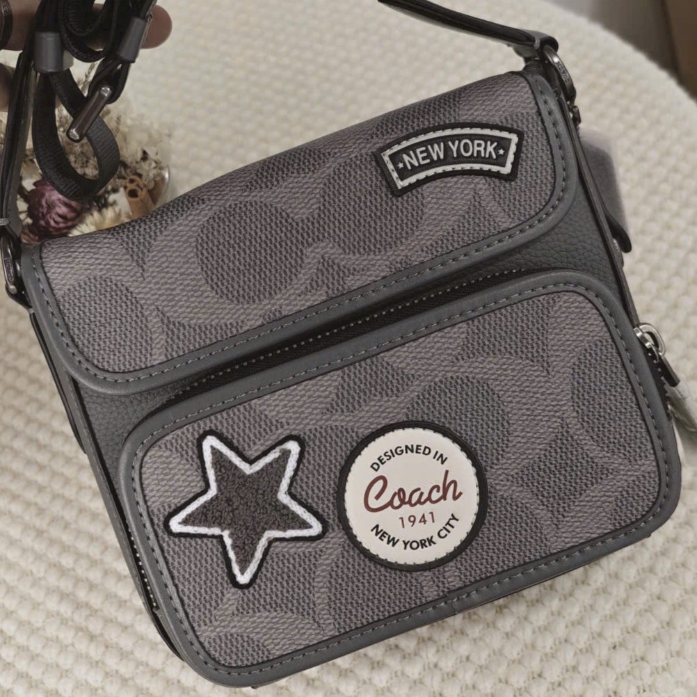 Túi đeo chéo Coach Nam Sullivan Flap Crossbody Bag in Maxi Signature Canvas with Patch CCG29 5