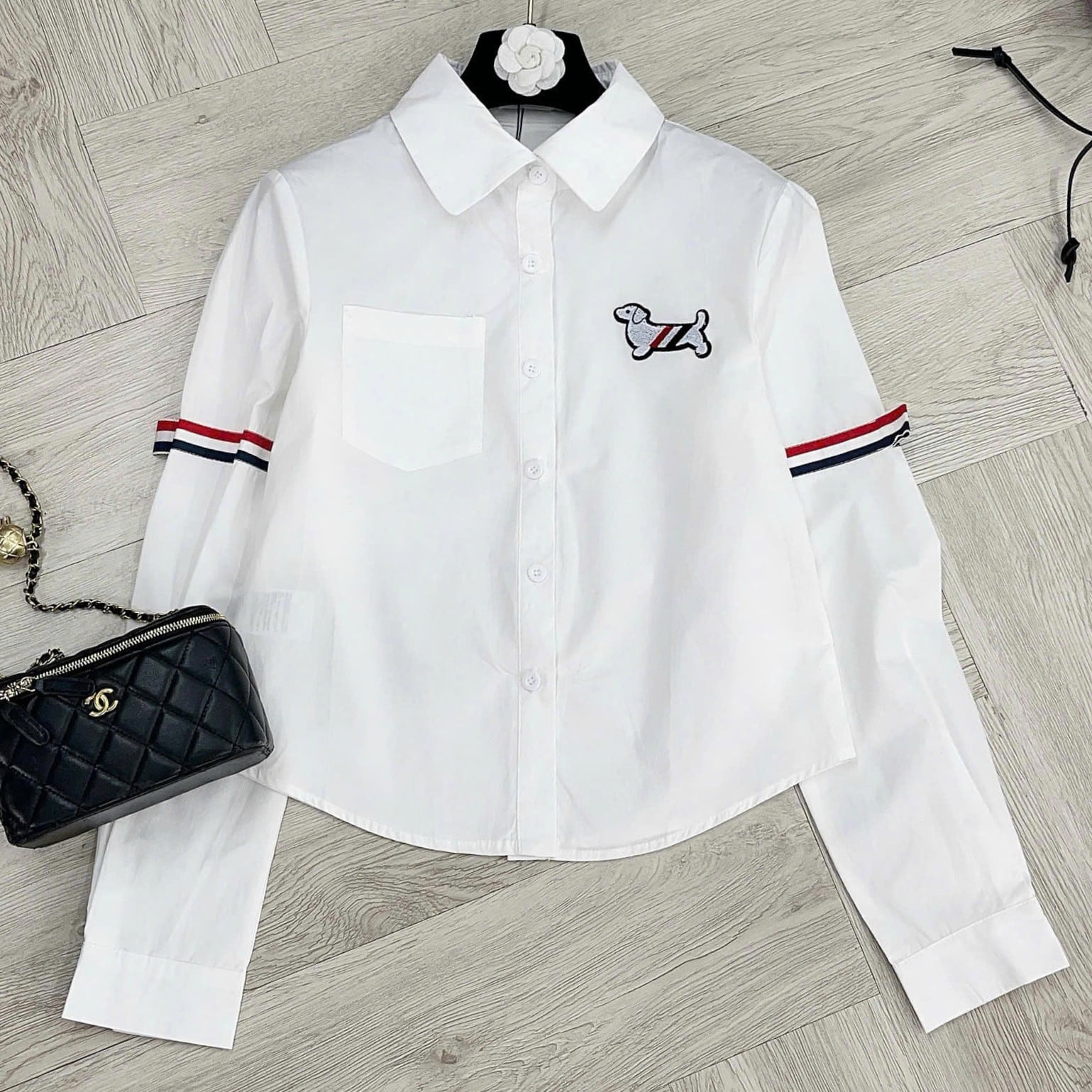 Áo sơ mi tay dài hoa tiết chó Thom Browne 3