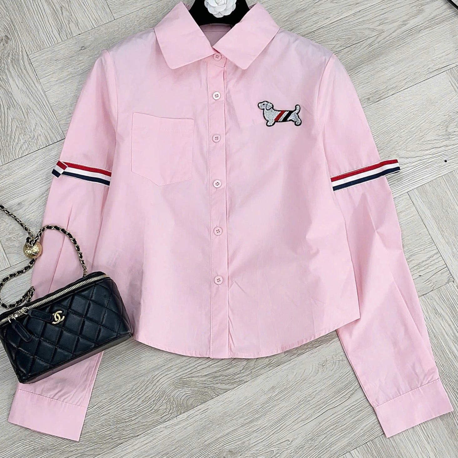 Áo sơ mi tay dài hoa tiết chó Thom Browne 10