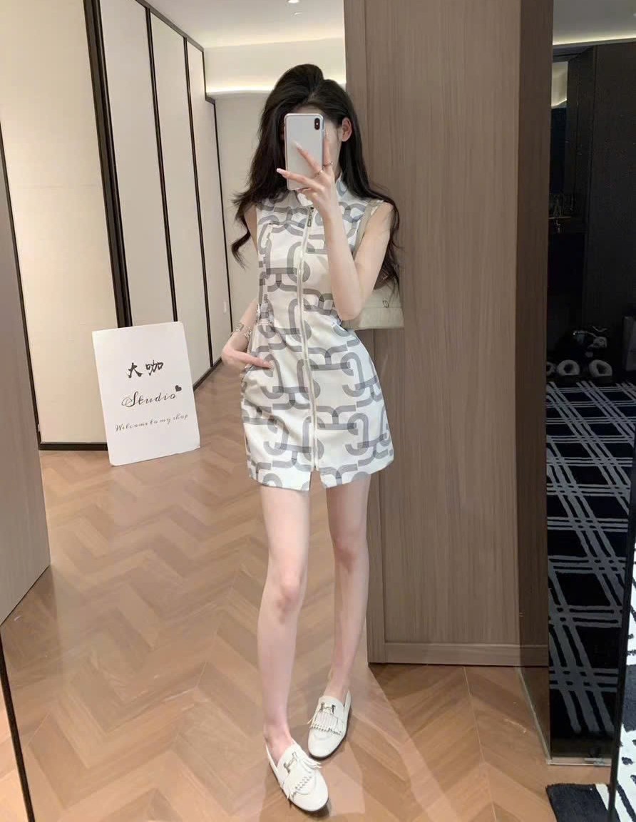 Áo đầm sát nách Hermes 1