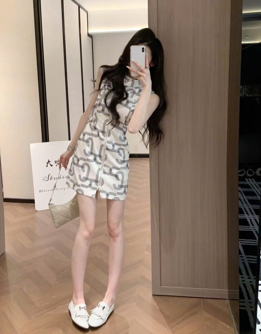 Áo đầm sát nách Hermes 7