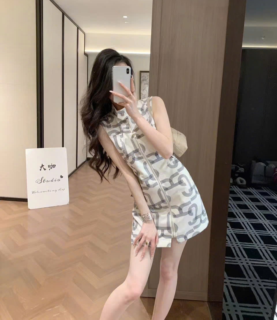 Áo đầm sát nách Hermes 8