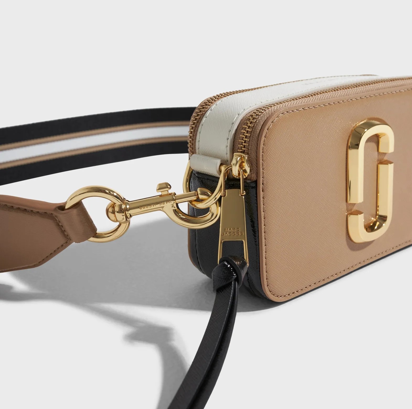 Túi đeo chéo Marc Jacobs màu nâu The Snapshot Small Camera Bag Camel Multi 2S3HCR500H03 4