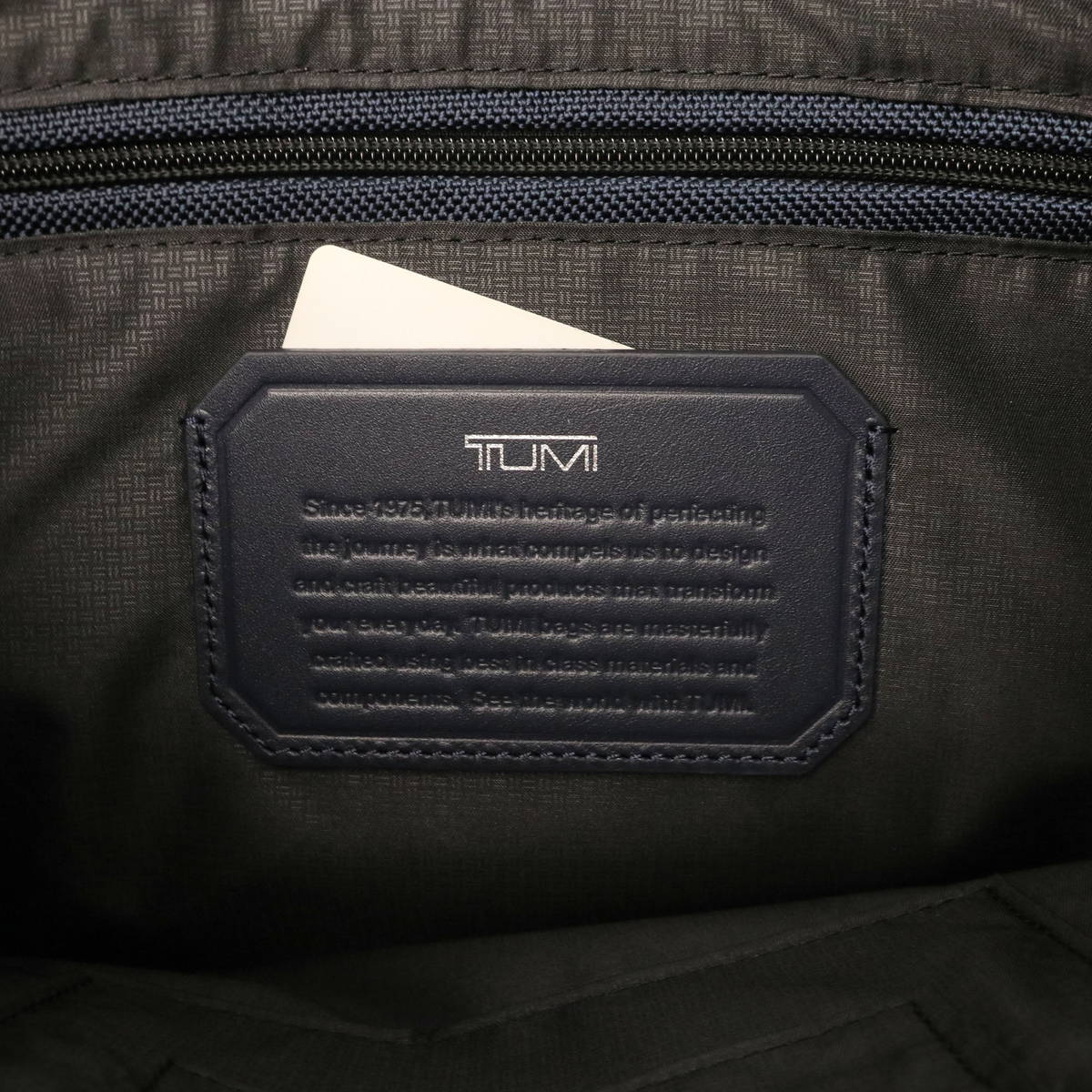 CẶP ĐEO CHÉO LAPTOP NAM TUMI JARVIS SLIM BRIEF BLACK NAVY 20