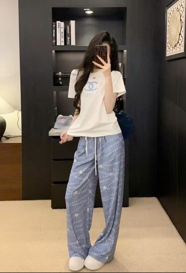 Combo bộ nữ áo thun trắng quần dài xanh dương Chanel 3