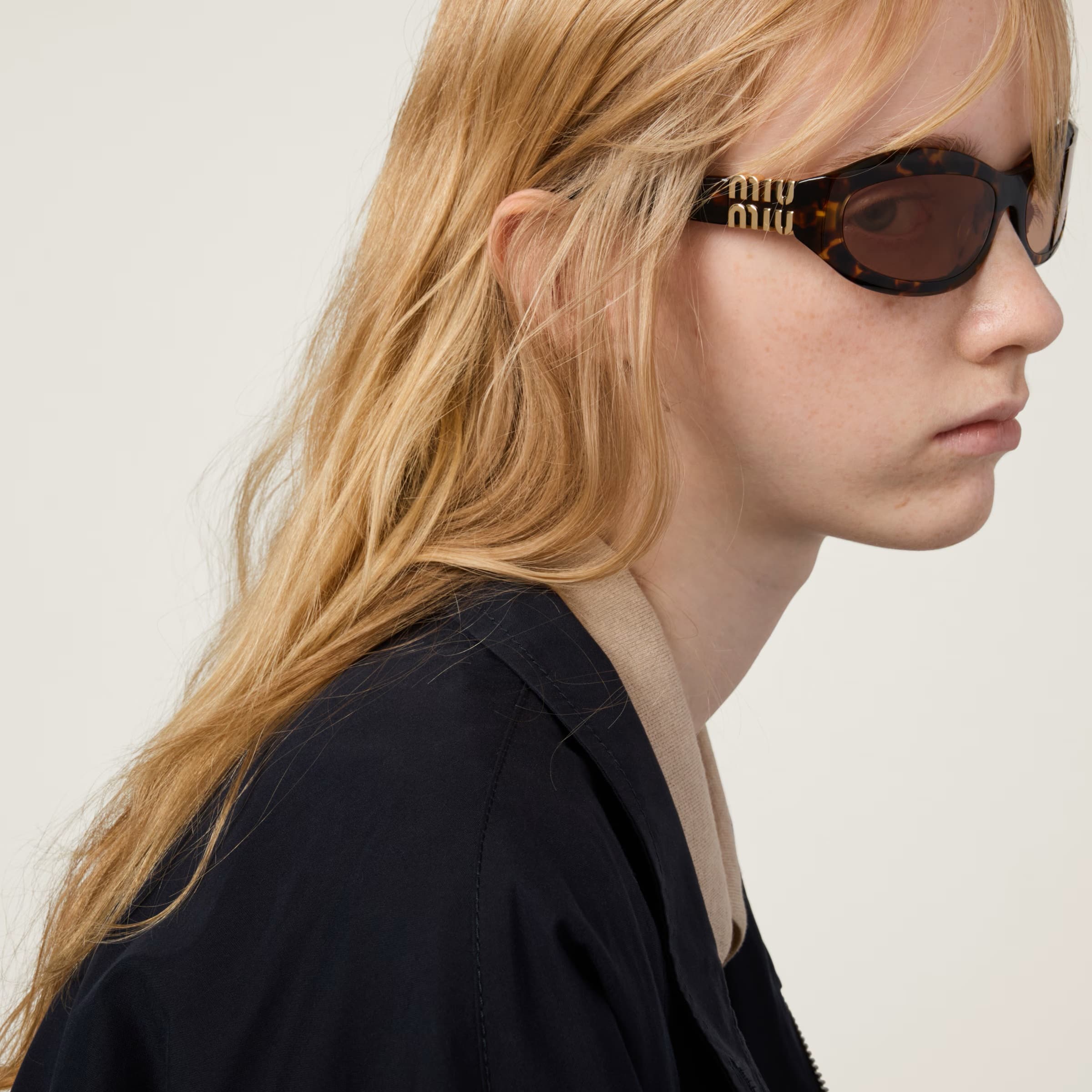 Kính mát Miu Miu Glimpse D-frame Acetate Sunglasses Tortoiseshell 14ZS 8