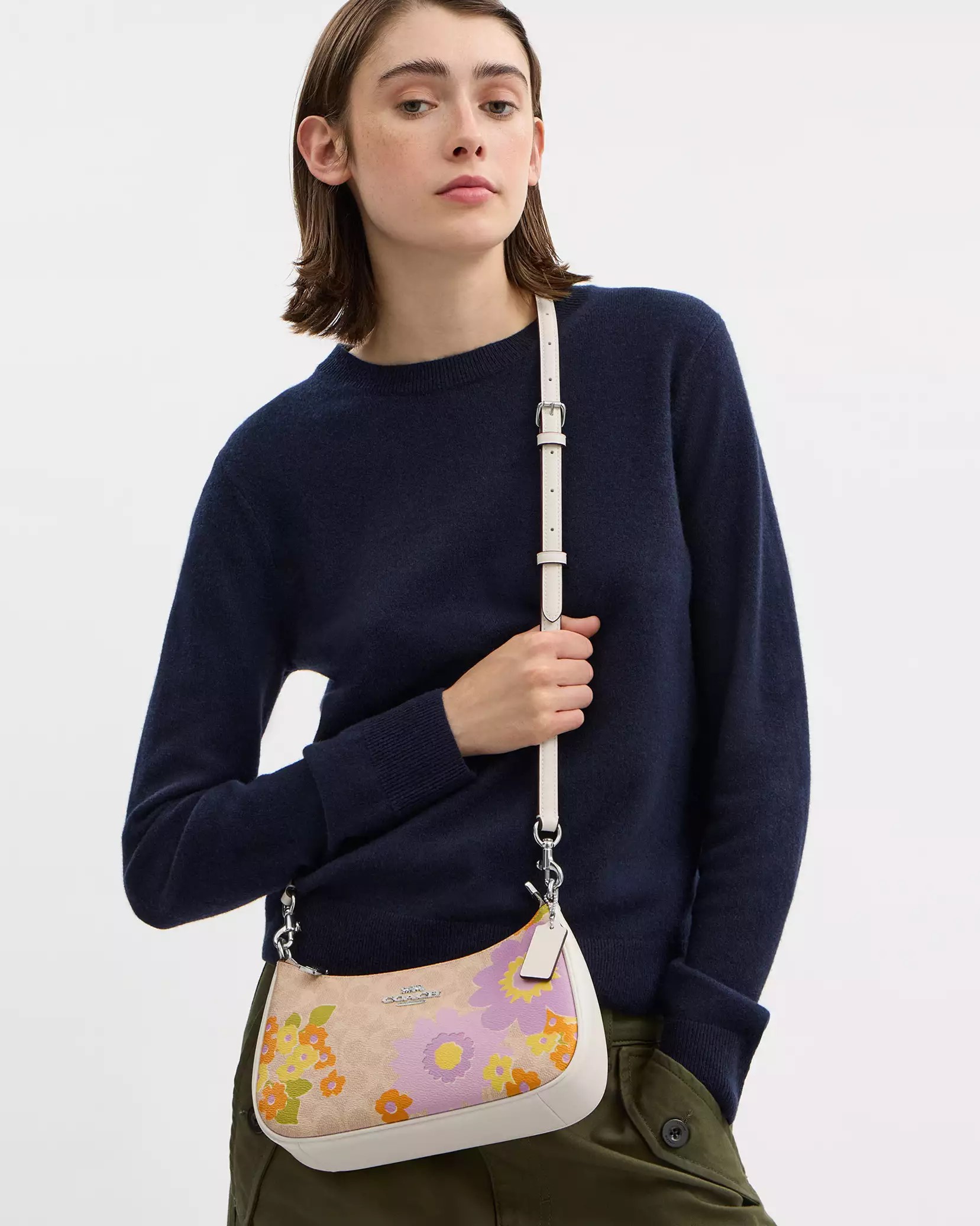 Túi kẹp nách Coach Teri Shoulder Bag In Signature Canvas With Floral Print CBG73 8