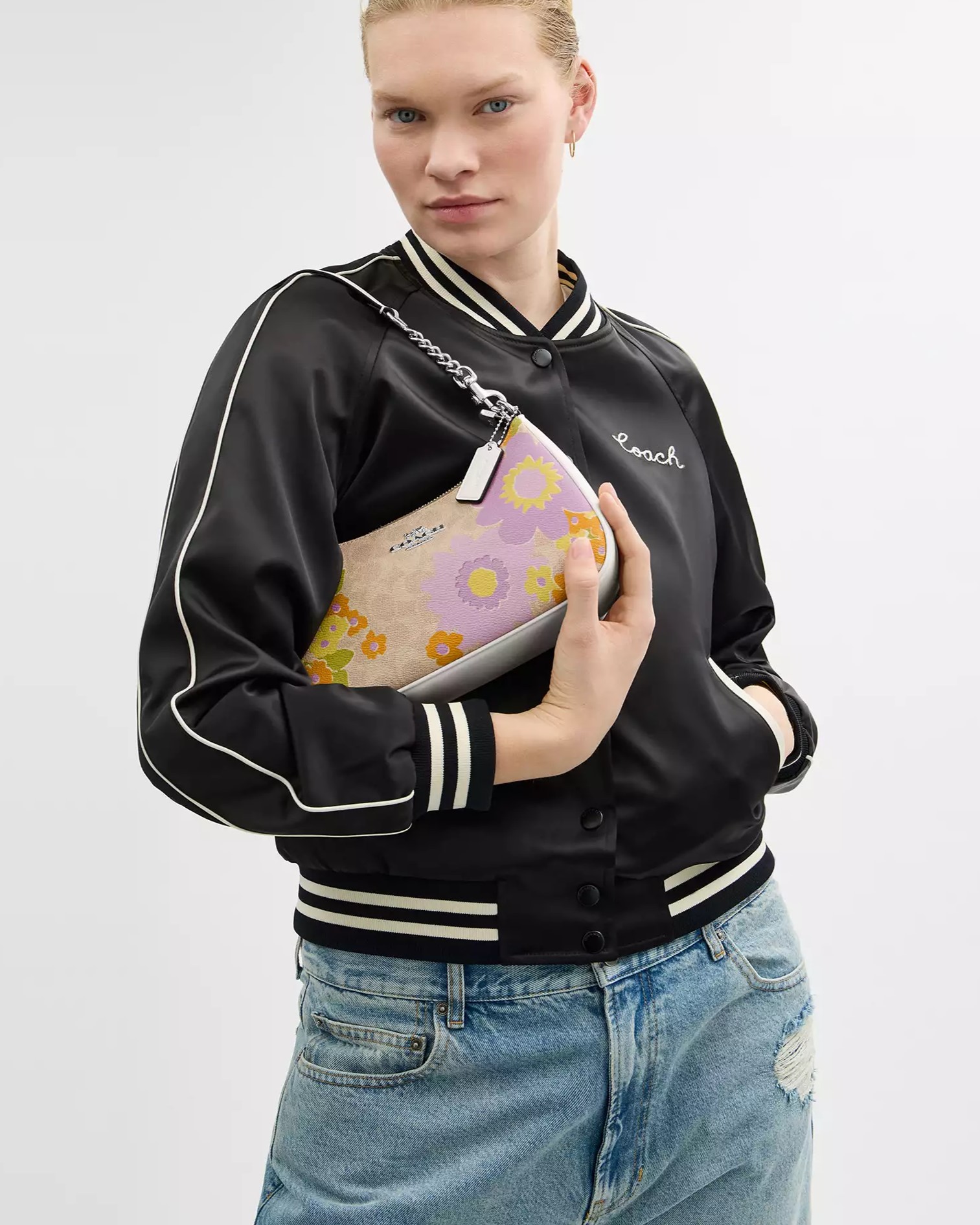 Túi kẹp nách Coach Teri Shoulder Bag In Signature Canvas With Floral Print CBG73 9