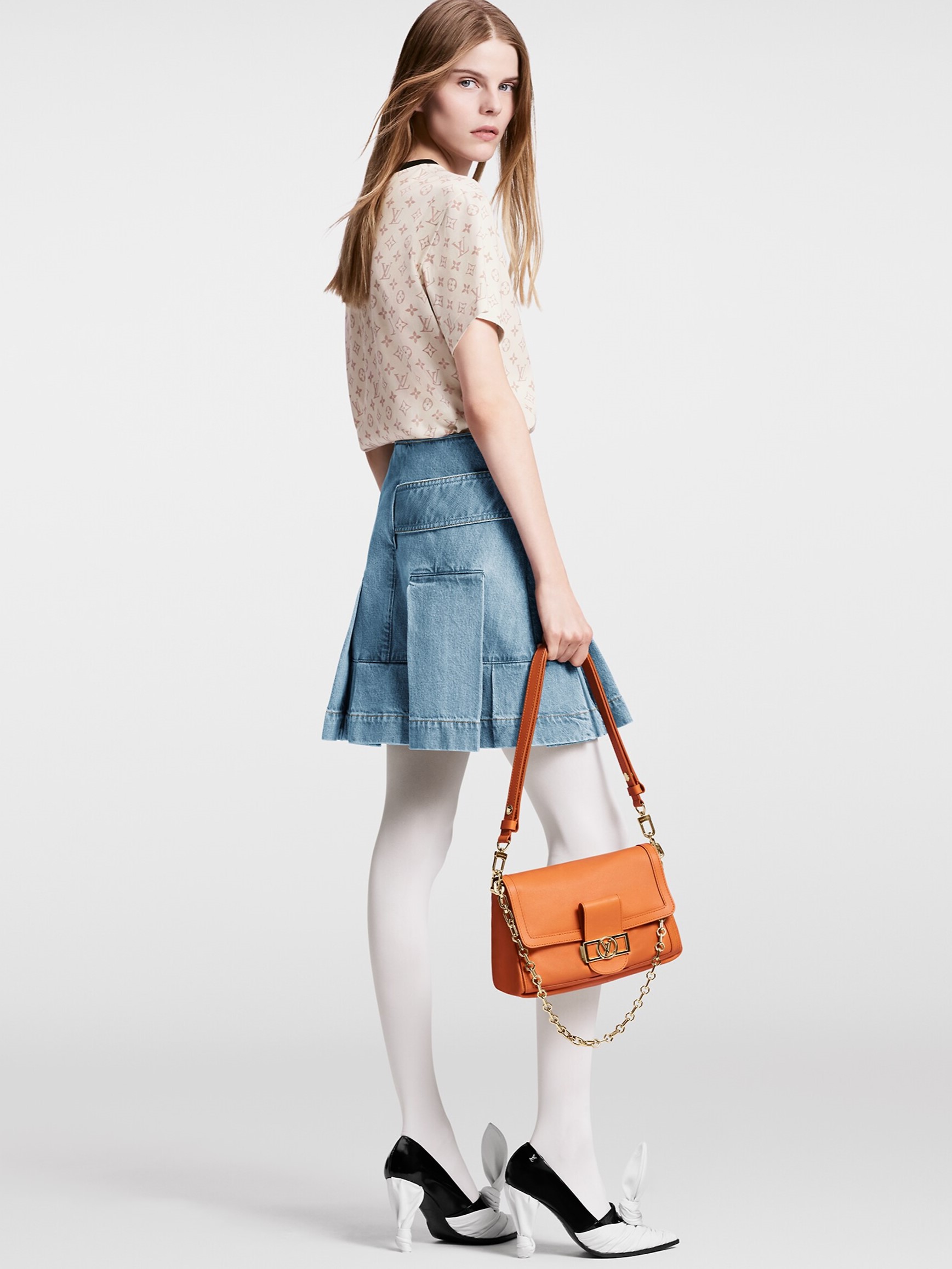 Váy ngắn nữ Jeans LV Louis Vuitton Denim Button Tab Pleat Skirt 1AFLXO 11