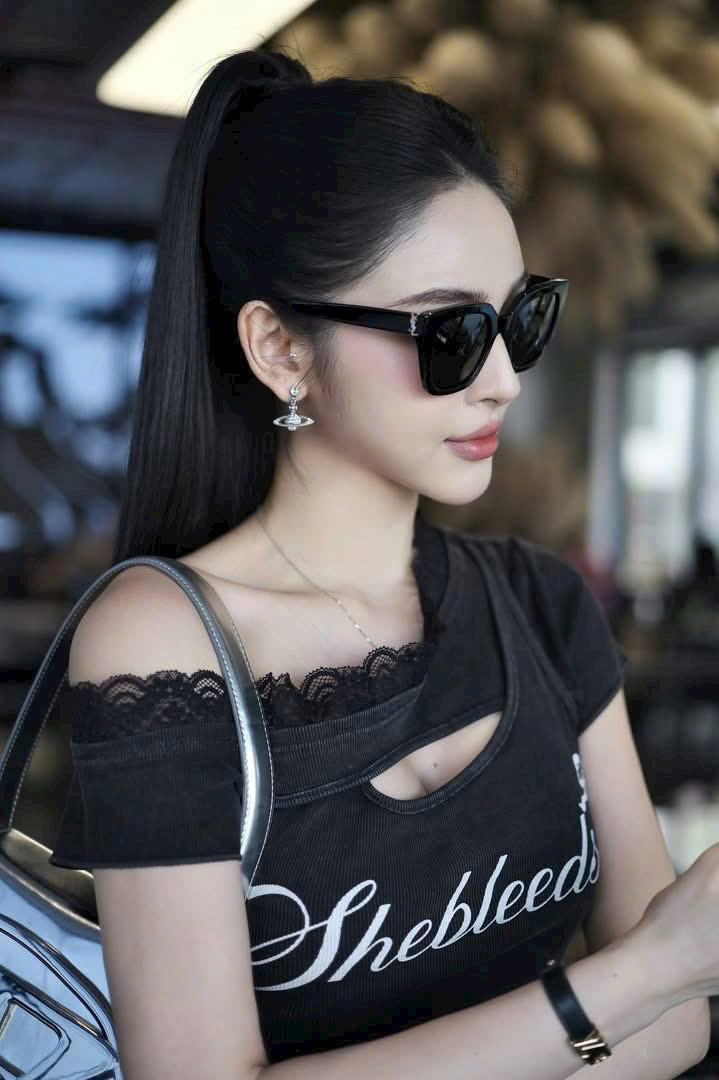 Mắt kính nữ YSL Yves Saint Laurent mẫu mới nhất 12