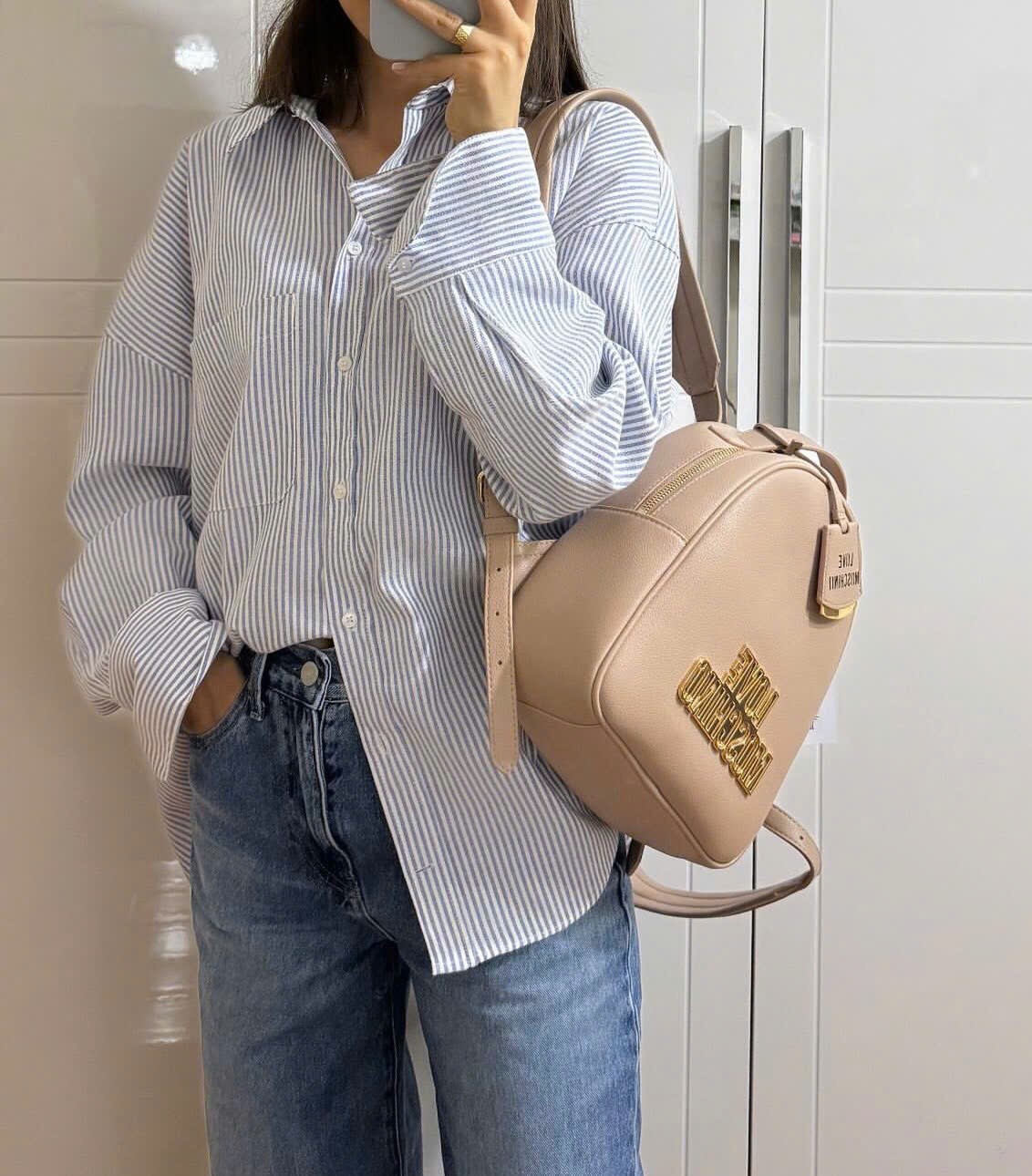 Balo nữ màu kem Love Moschino Cut Out City Rucksack Cream 3