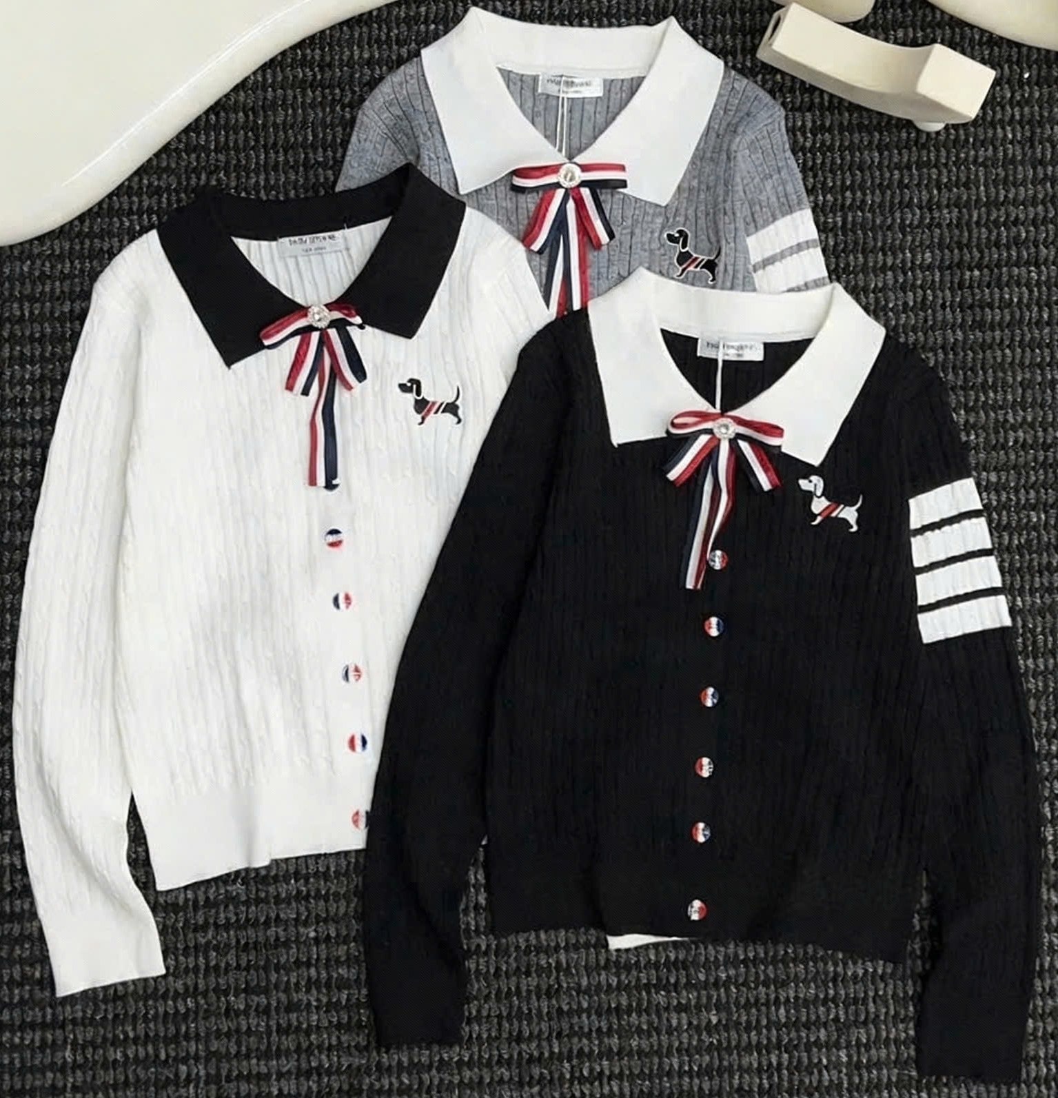 Áo len nữ cổ nơ Thom Browne 11