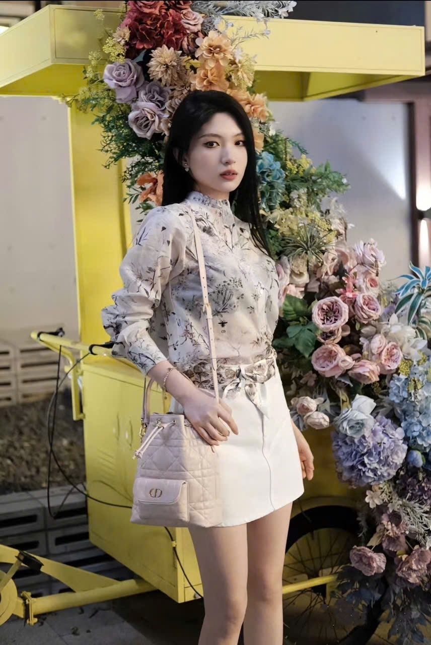 Sơ mi nữ Dior mẫu mới họa tiết limited 2