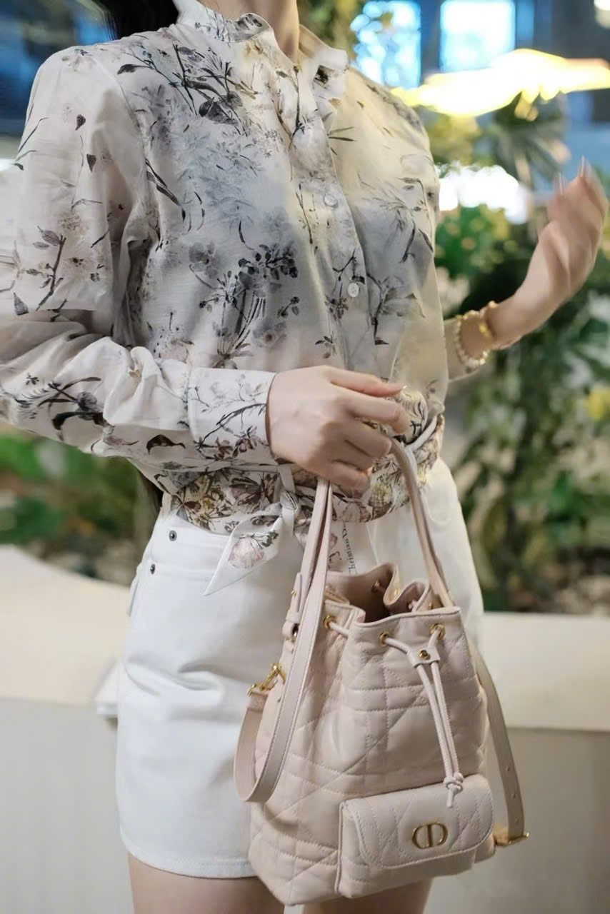 Sơ mi nữ Dior mẫu mới họa tiết limited 7