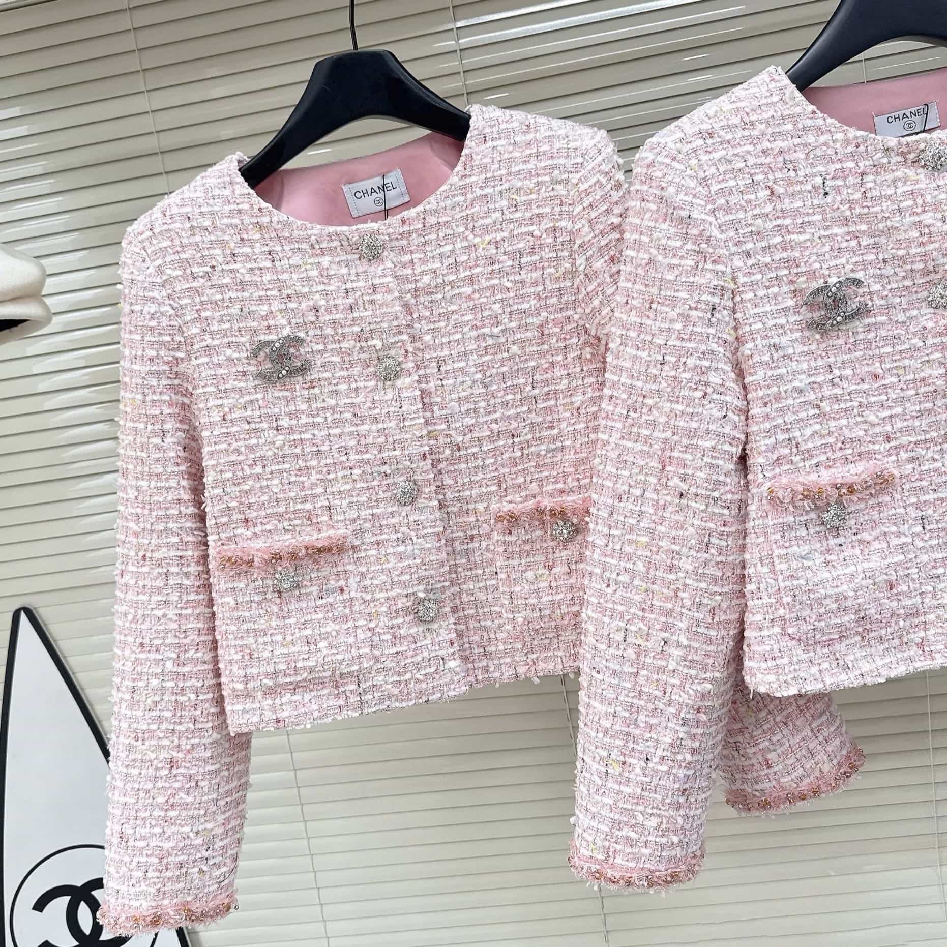 Áo khoác dạ vải tweed nữ Chanel hồng 1