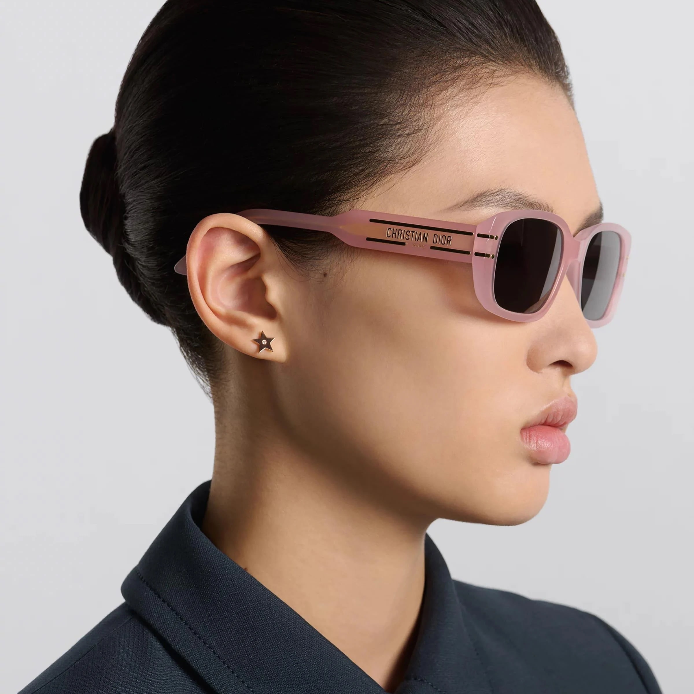 Mắt kính Nữ Dior Diorsignature Sunglasses S12I 40A0 Màu Hồng 2