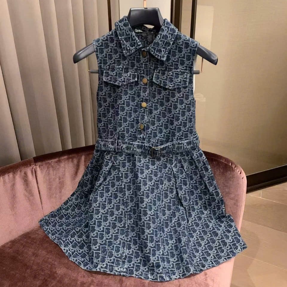 Áo đầm sát nách Dior dáng xòe 3