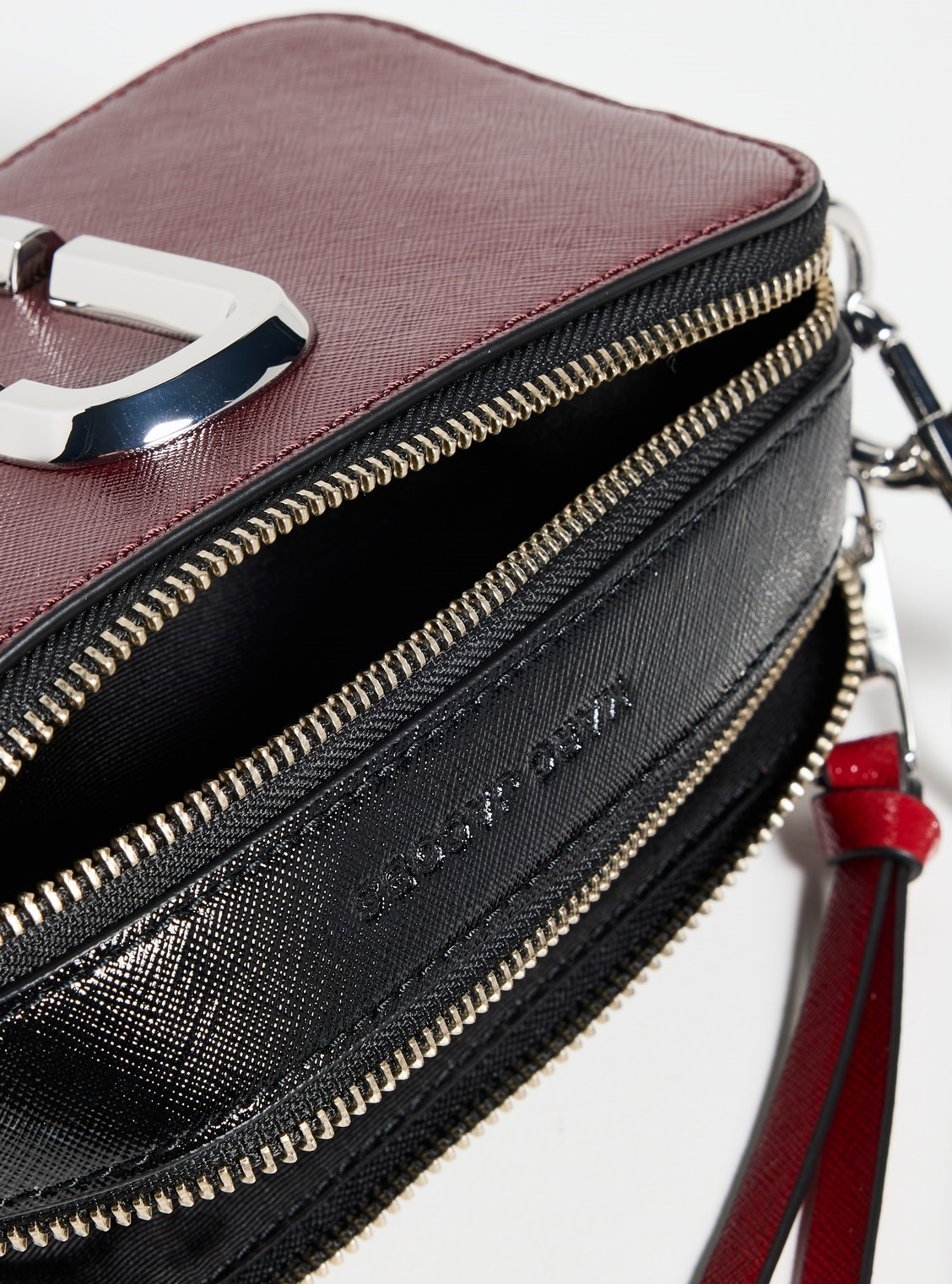 Túi đeo chéo Marc Jacobs màu đỏ The Snapshot Crossbody Bag Oxblood Multi 2S3HCR500H03 5