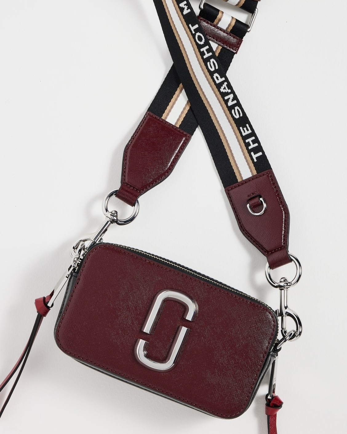 Túi đeo chéo Marc Jacobs màu đỏ The Snapshot Crossbody Bag Oxblood Multi 2S3HCR500H03 6