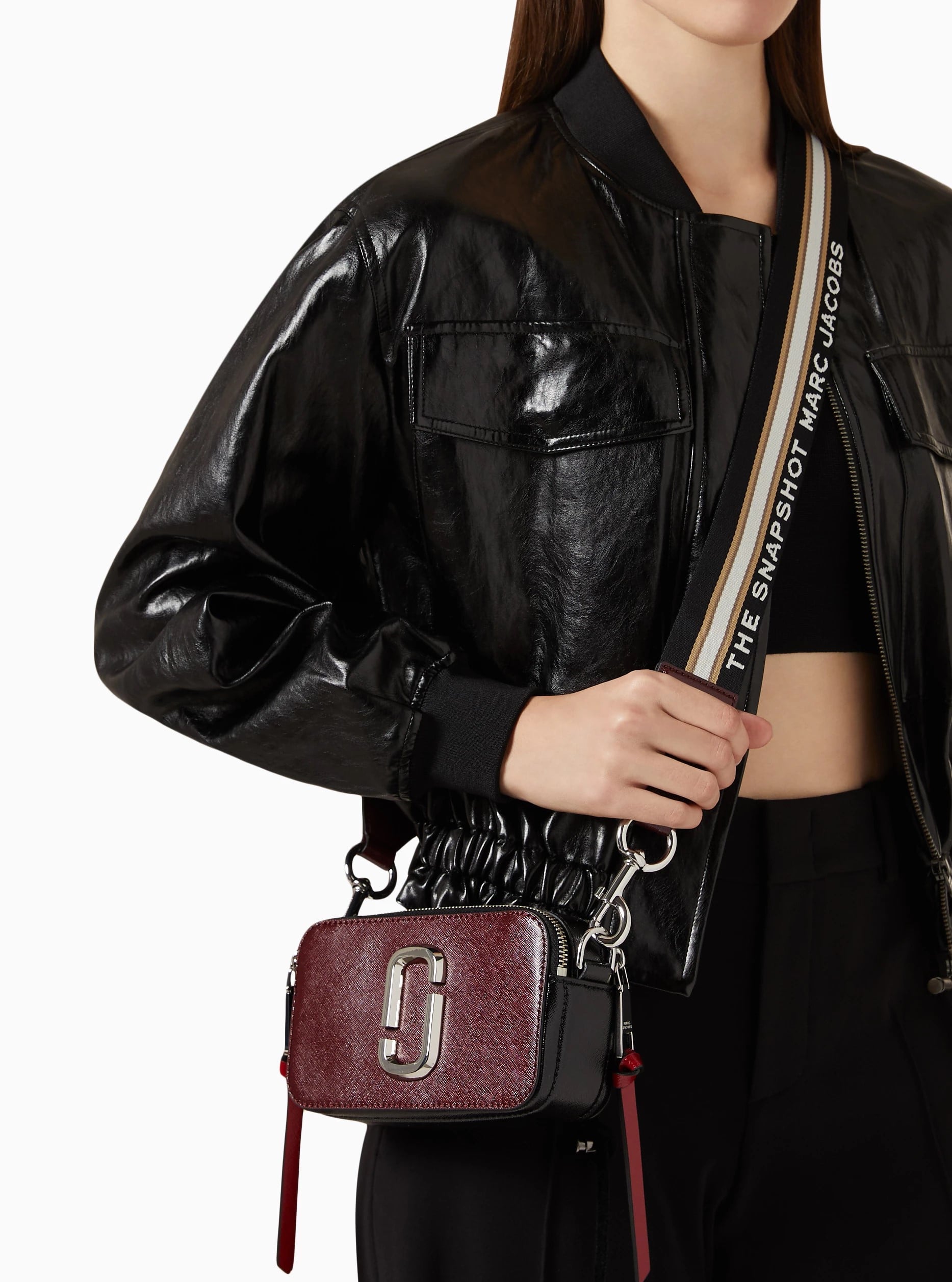 Túi đeo chéo Marc Jacobs màu đỏ The Snapshot Crossbody Bag Oxblood Multi 2S3HCR500H03 9