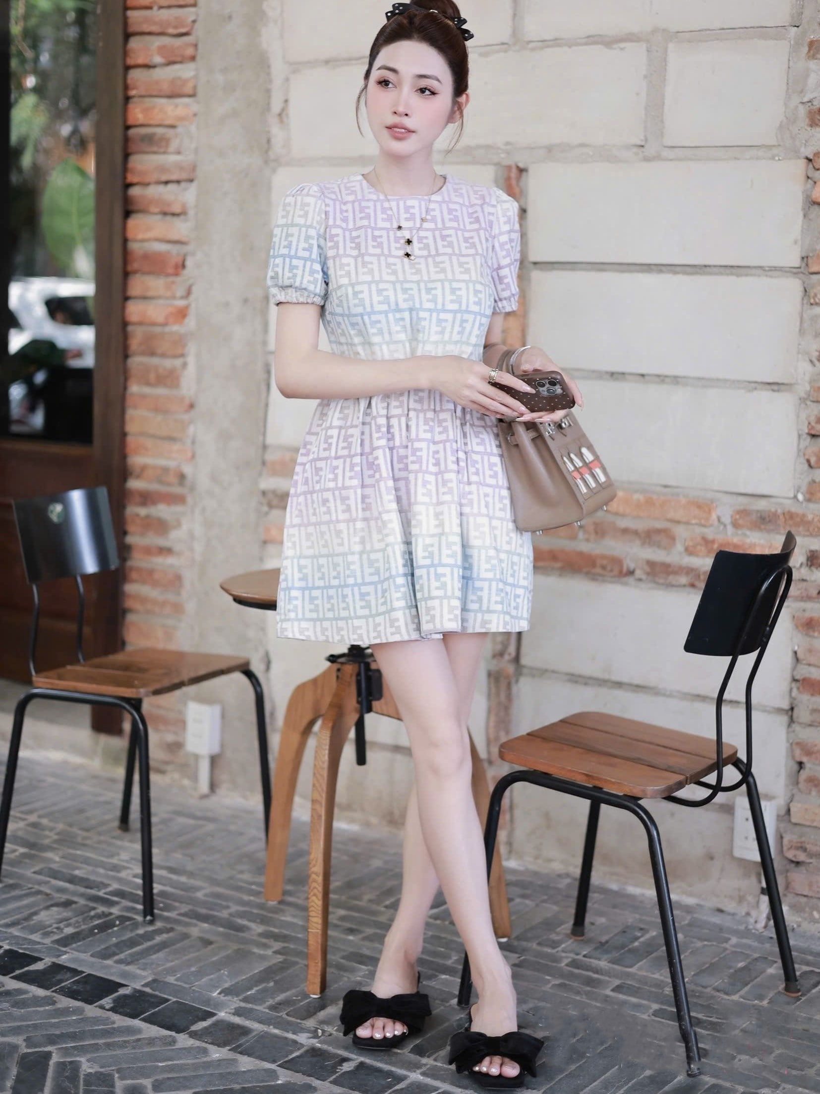 Áo đầm Fendi kèm thắt lưng màu loang tím 7