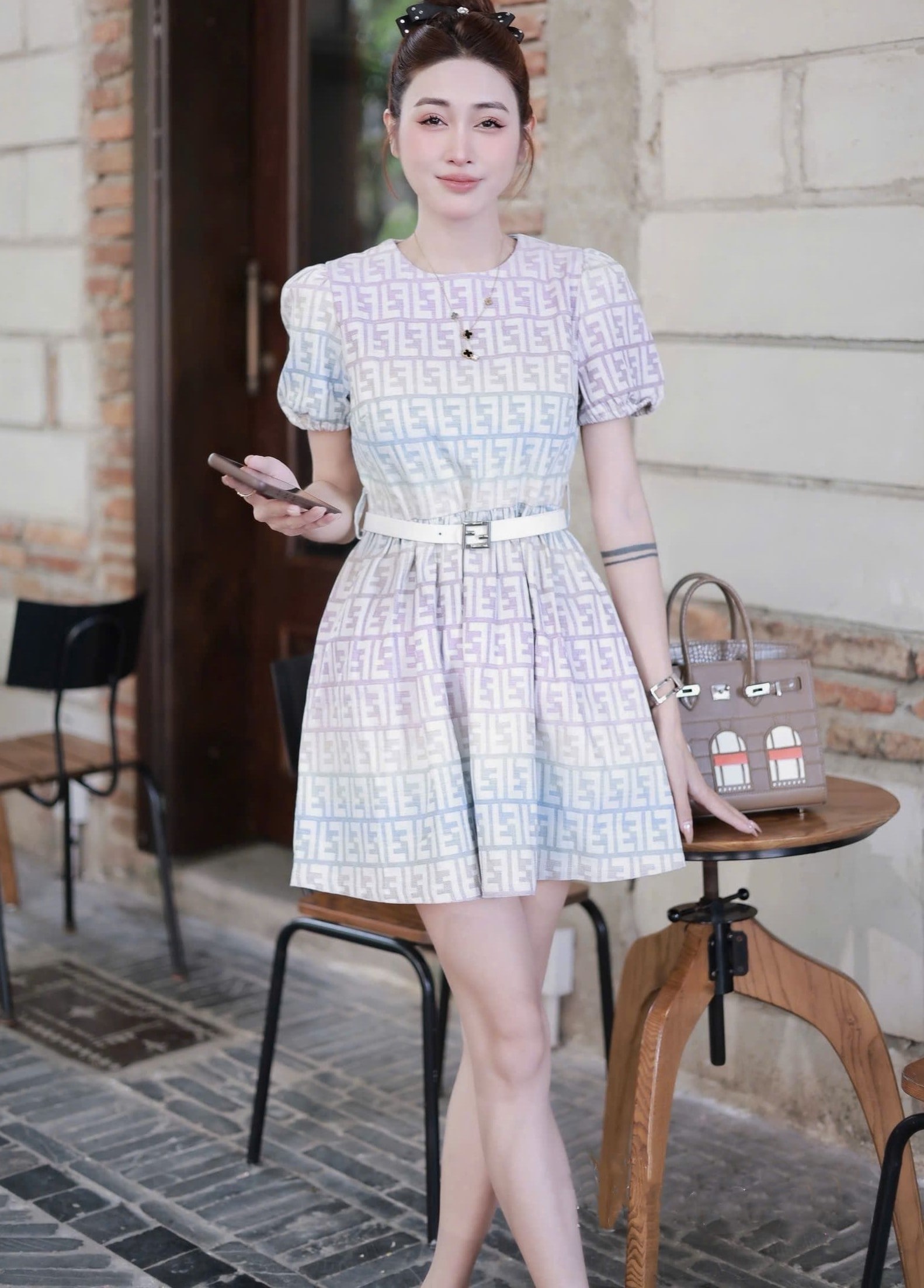 Áo đầm Fendi kèm thắt lưng màu loang tím 9
