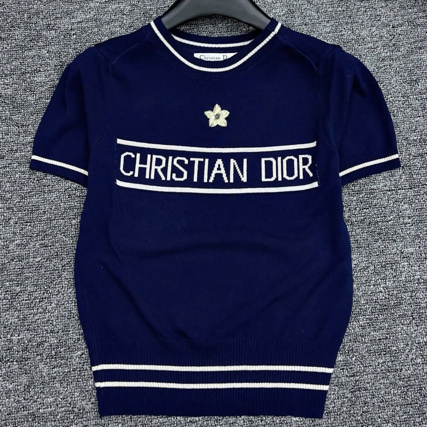 Áo dior len tay lỡ 8