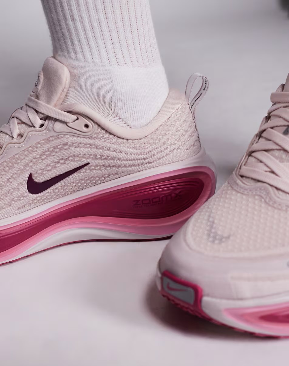 Giày thể thao Nike nữ Vomero Plus Womens Road Running Shoes Silt Red Sweet Beet HV8154-602 3