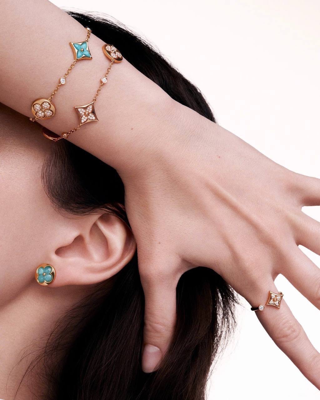 Bông Tai Louis Vuitton Color Blossom Sun BB Ear Stud Yellow Gold and Amazonite 3
