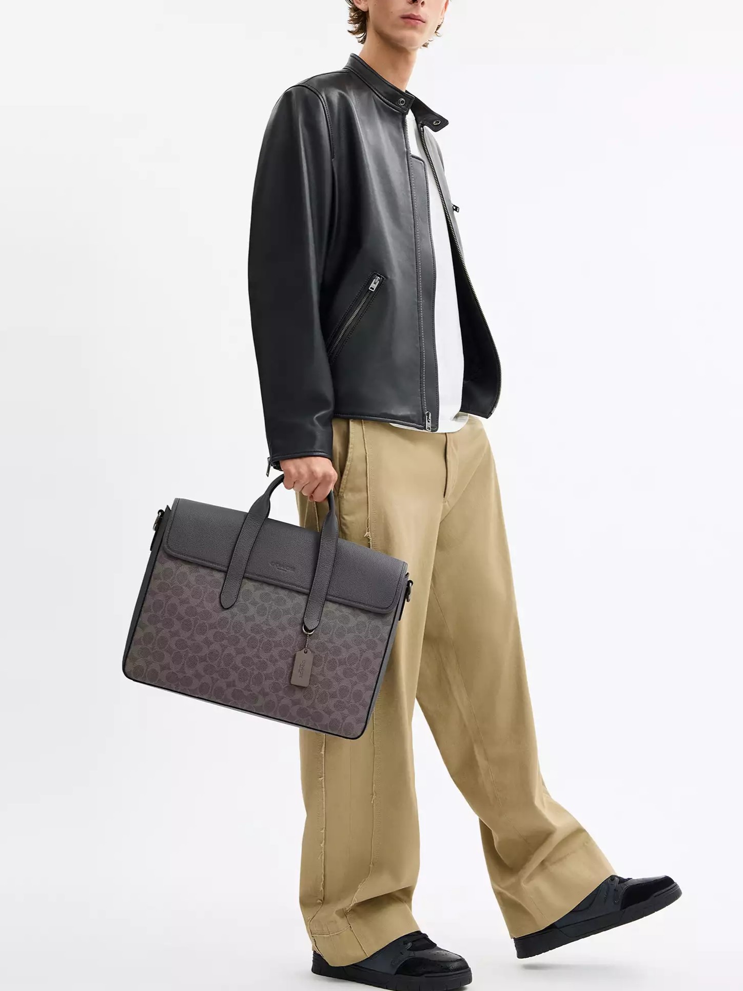 Túi xách xám Coach Sullivan Portfolio Brief In Signature Canvas Grey Charcoal CZ402 1