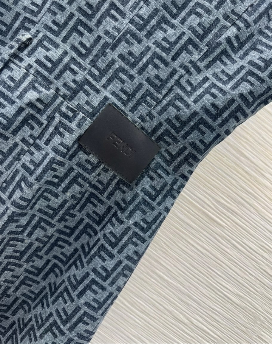 Áo đầm nữ sát nách Fendi dây kéo giữa 3
