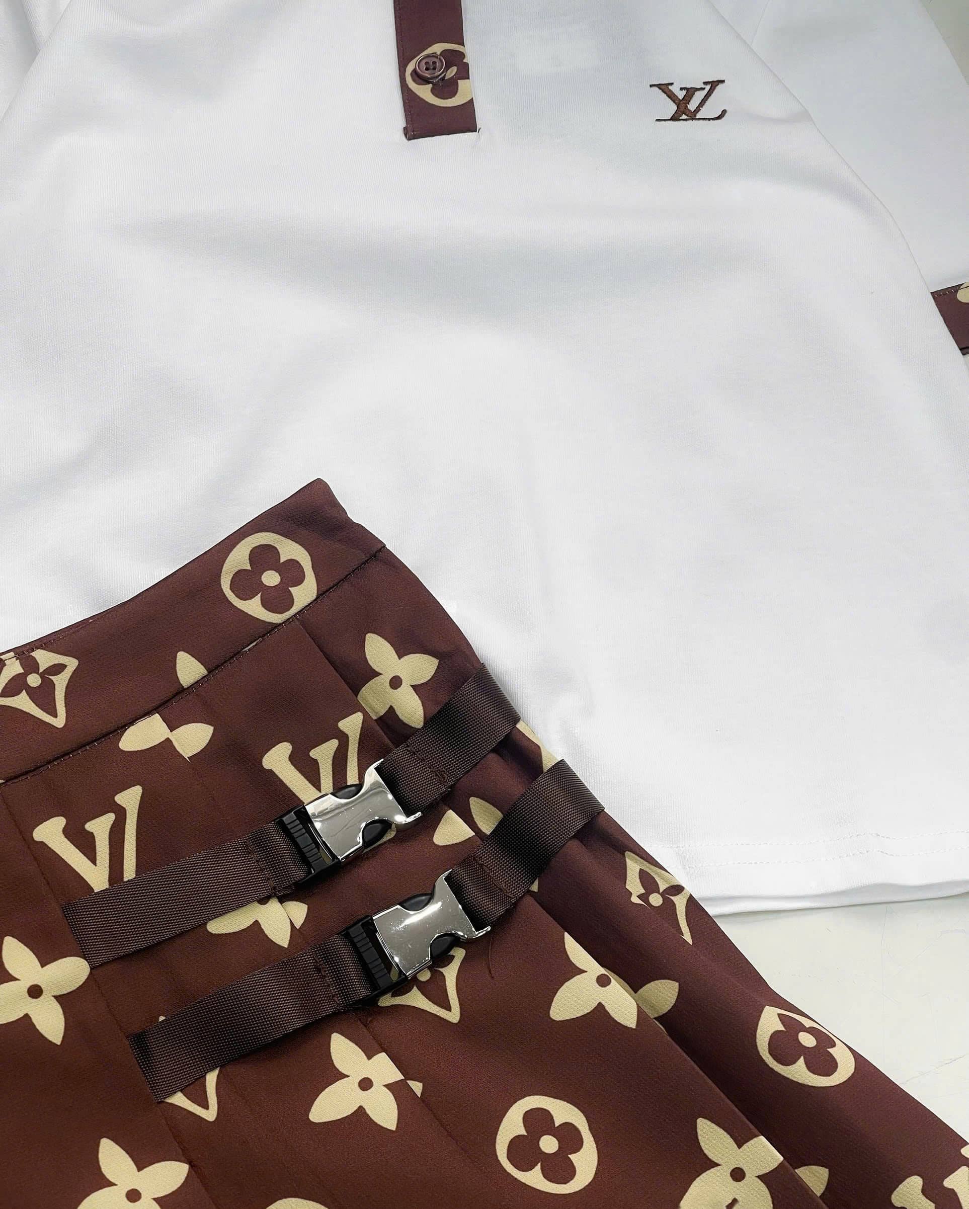 Combo áo thun có cổ váy xòe nâu LV 4