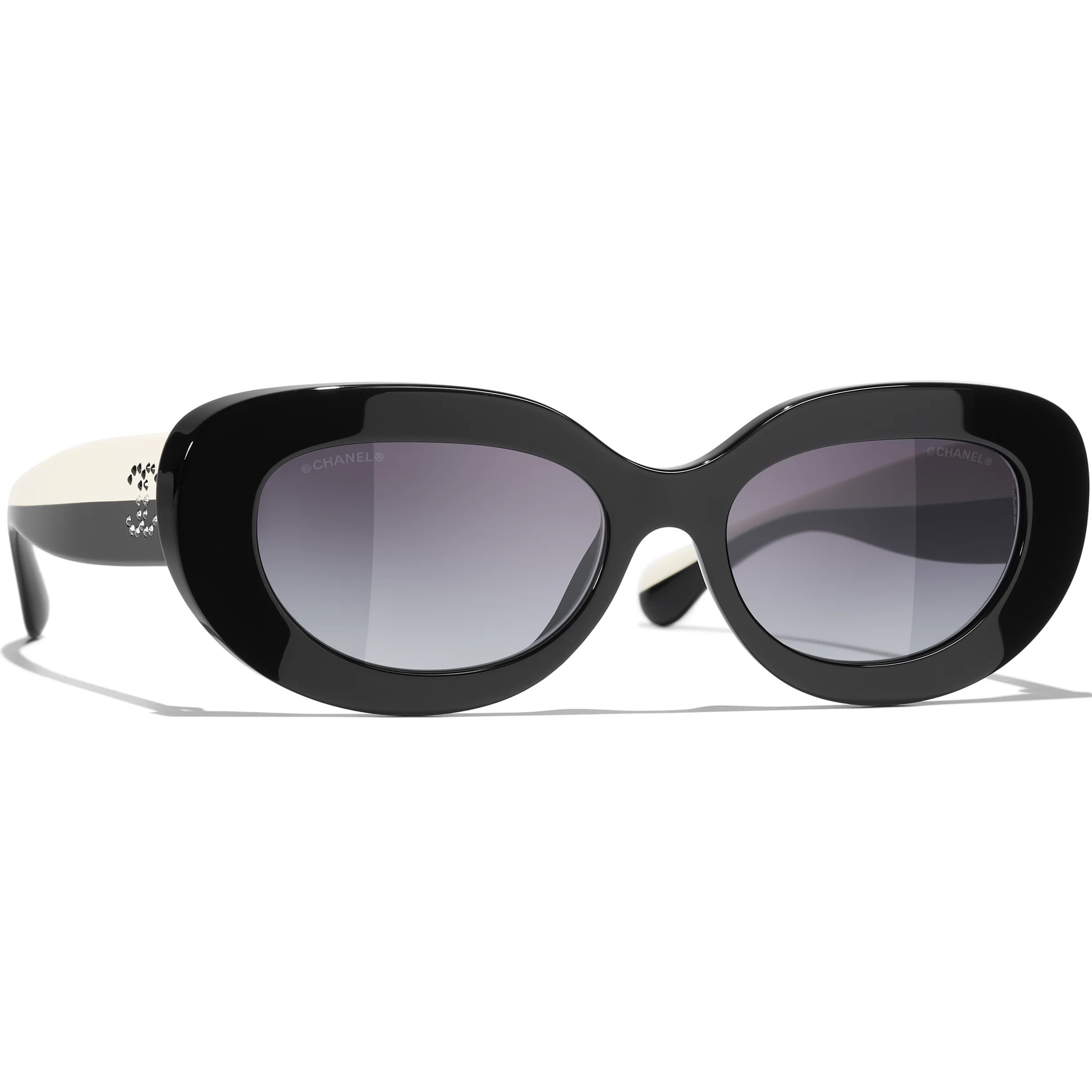 Kính mát Chanel Oval sunglasses Black Acetate Frame Gray Lenses 5562B 4
