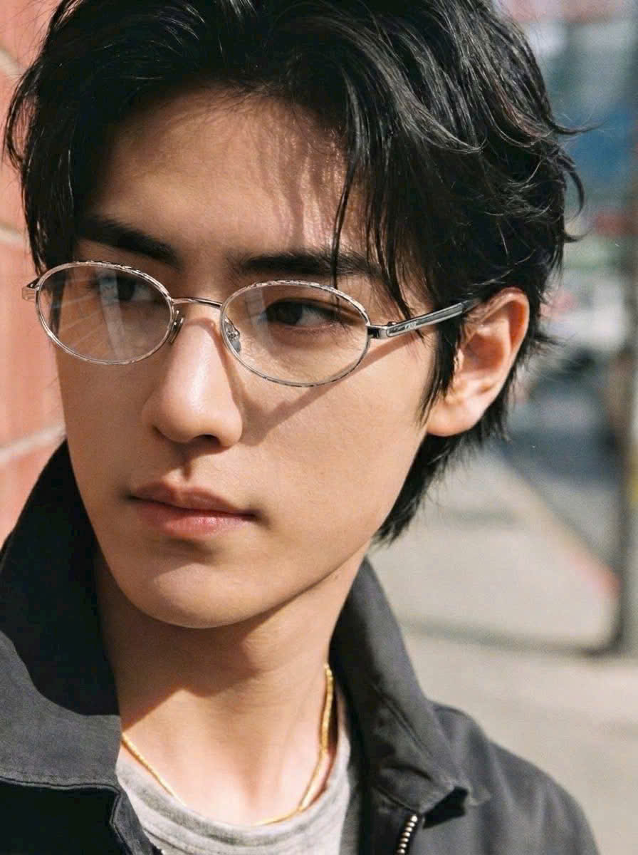 Kính mát gọng kim loại Chanel Oval Silver Frame Eyeglasses 8