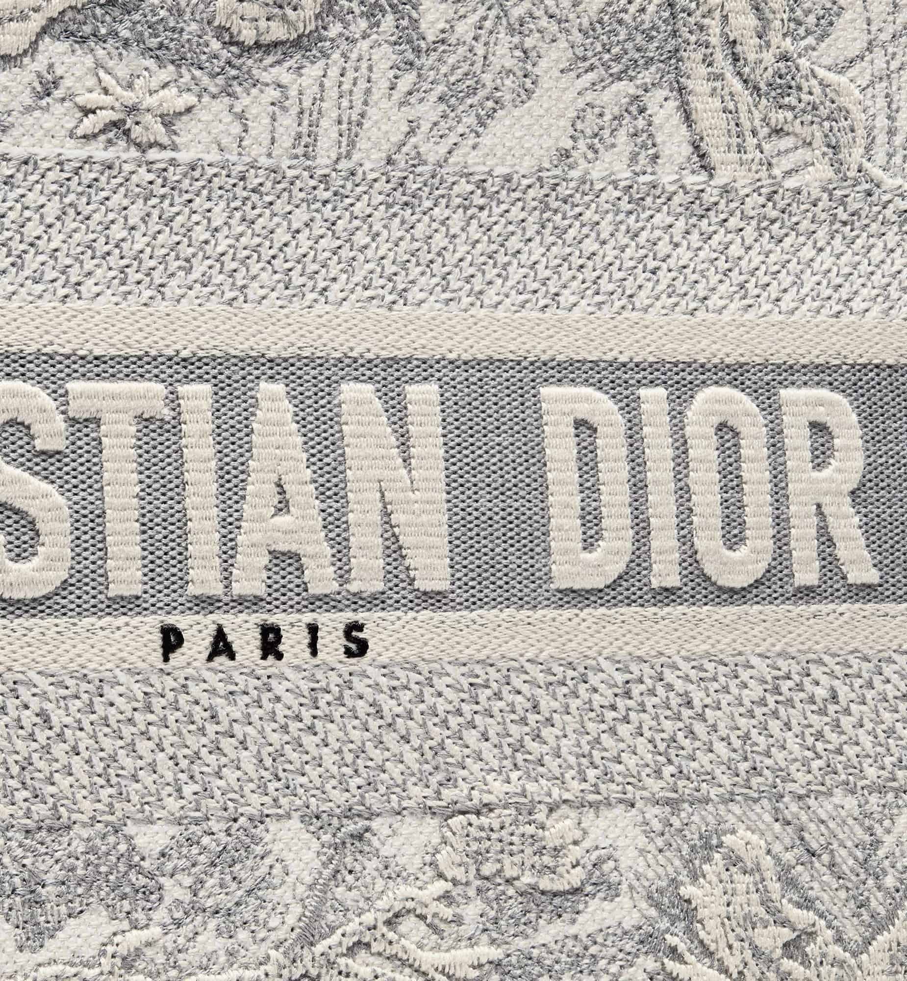 Túi nữ Medium Dior Book Tote Ecru and Gray Toile de Jouy Embroidery 3