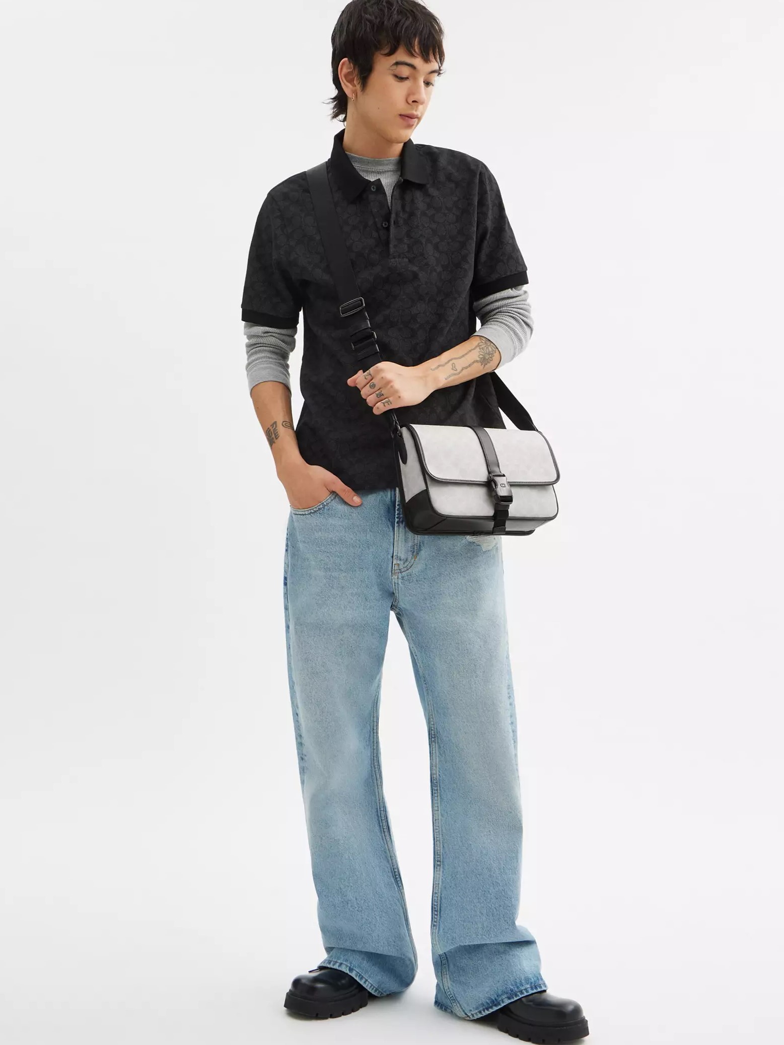Túi đeo chéo Coach Nam League Messenger Bag In Signature Canvas White CU202 3
