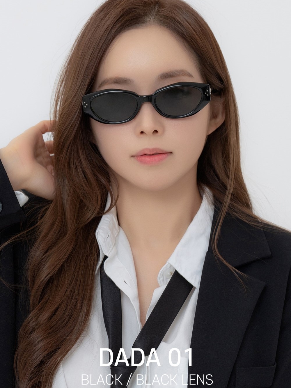MẮT KÍNH GENTLE MONSTER DADA 01 BLACK LENSES BUTTERFLY SHAPE BLACK ACETATE FRAME 9