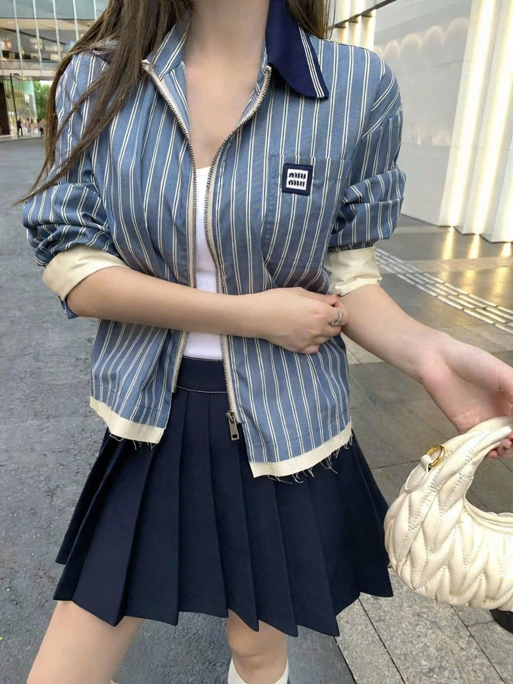 Áo nữ sơ mi sọc đứng xanh dương Miu Miu 4