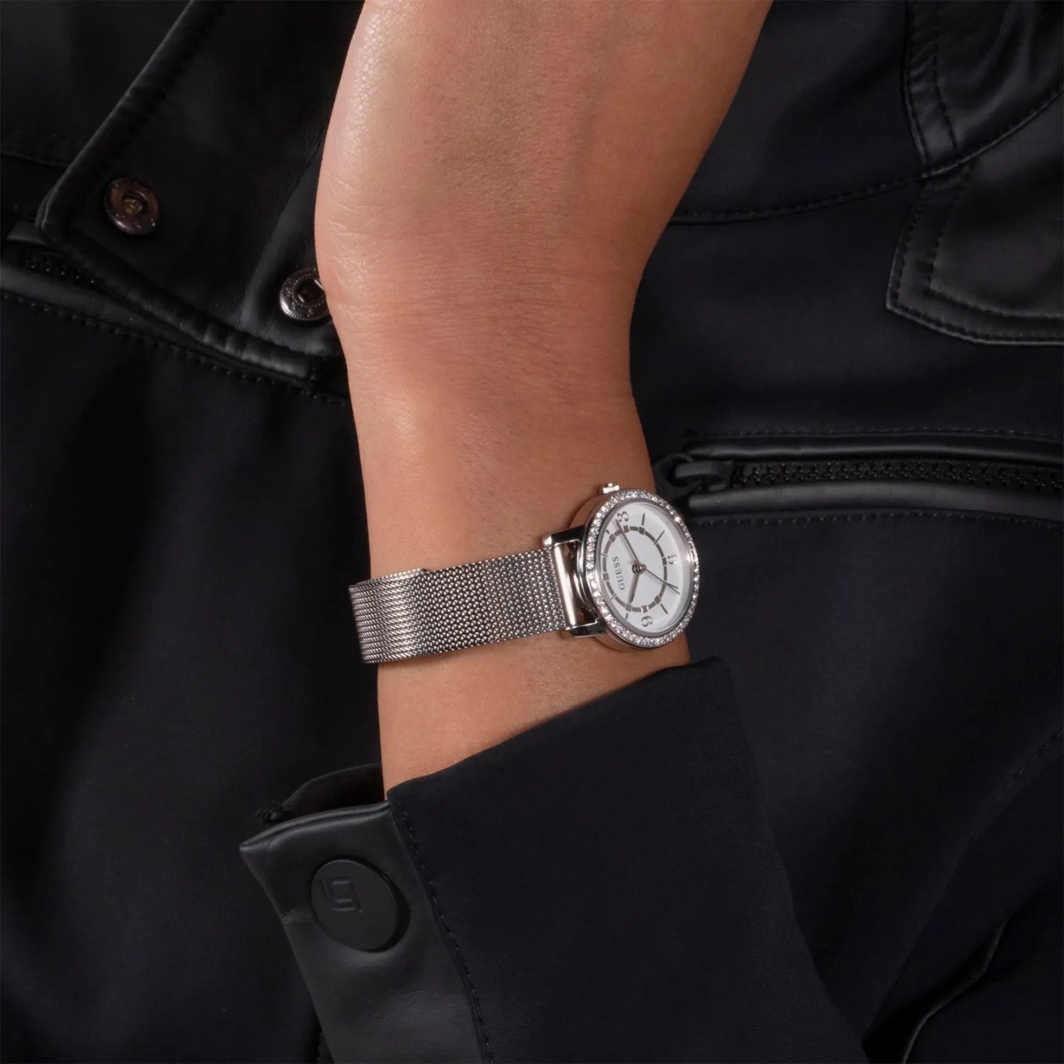 Đồng hồ đeo tay nữ Guess Melody Women White Round Dial Analog Watch GW0534L1 10