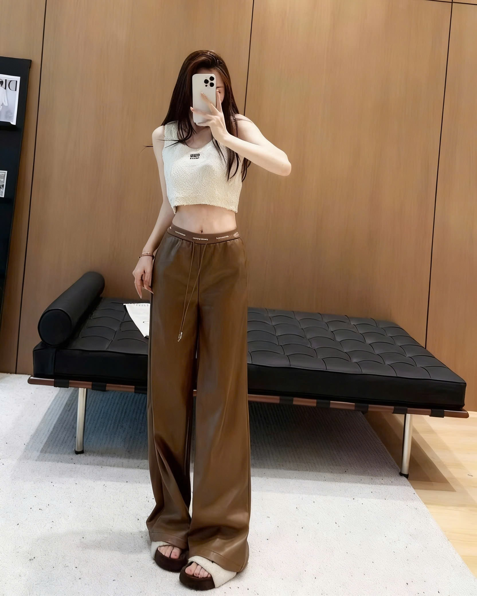 Quần suông dài vải da Miu Miu 5