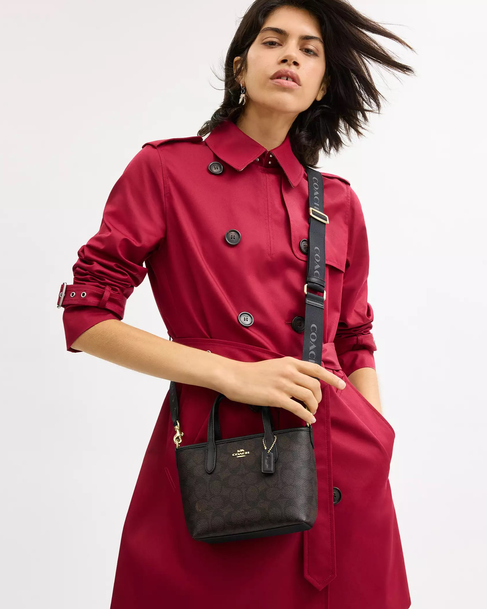 Túi xách đeo chéo Coach City Mini Tote Bag In Signature Canvas Walnut Black CW032 5